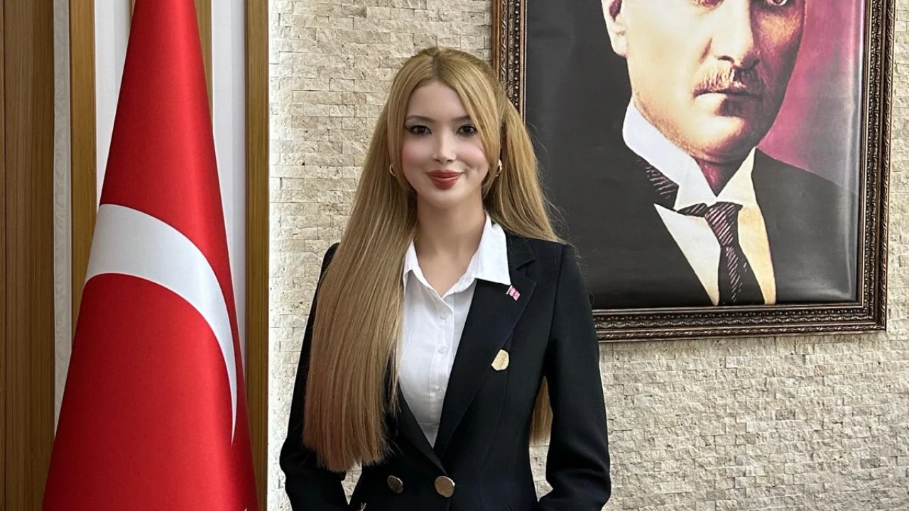 Yeni Ladik Kaymakamı Tuğçe Orhan Kimdir? Herkes Onu Konuşuyor