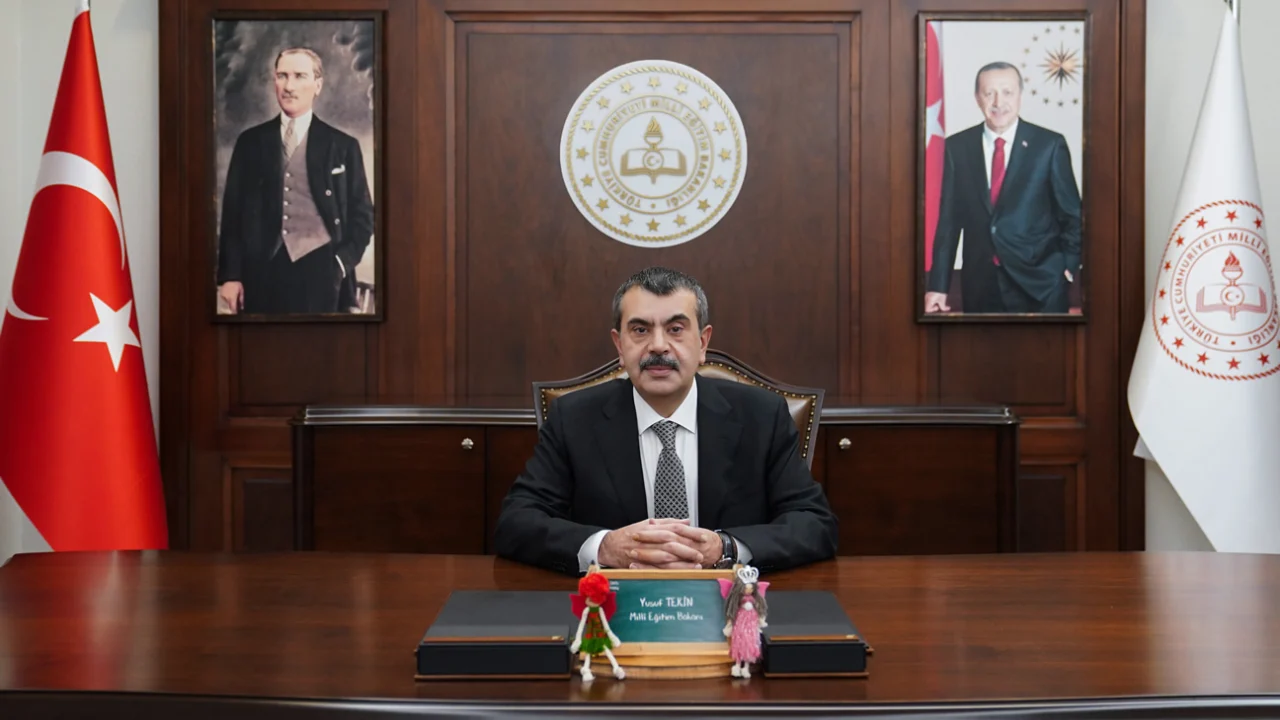 Yusuf Tekin Duyurdu: Kasım Seminerleri Online Yapılacak